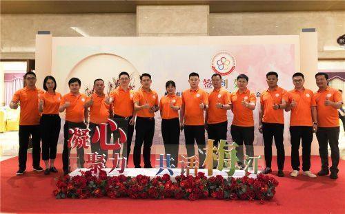 花兒為什么這樣紅——梅江區(qū)新的社會(huì)階層人士聯(lián)合會(huì)成立兩周年側(cè)記